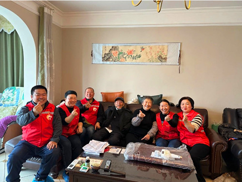 2019年4月23日世界读书日 时代中国网文化艺术团为莲花池老年公寓的老人公益演出.jpg