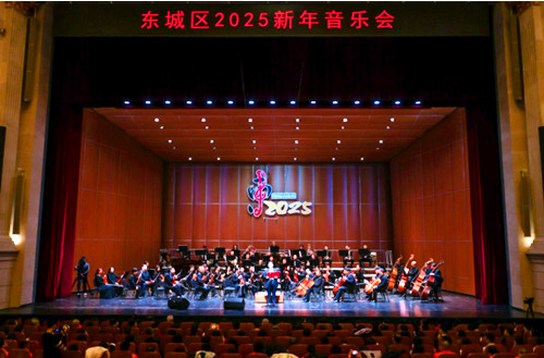 2015年9月30日到贵州省天柱县玉福临天柱养殖业二场考察.JPG
