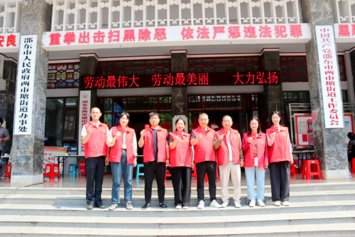 2019年1月26日时代中国网文化艺术团到民族养老院慰问演出.jpg