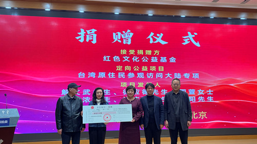 2022年10月4日解放战争革命烈士纪念塔位于湖南省洞口县江口镇中学校园内_副本.jpg
